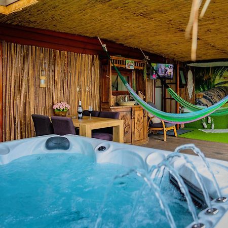 Drents Genieten - Kraaiheide Met Prive Jacuzzi Erm Eksteriør bilde